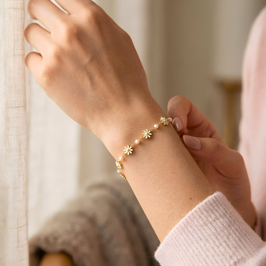 Daisy bracelet