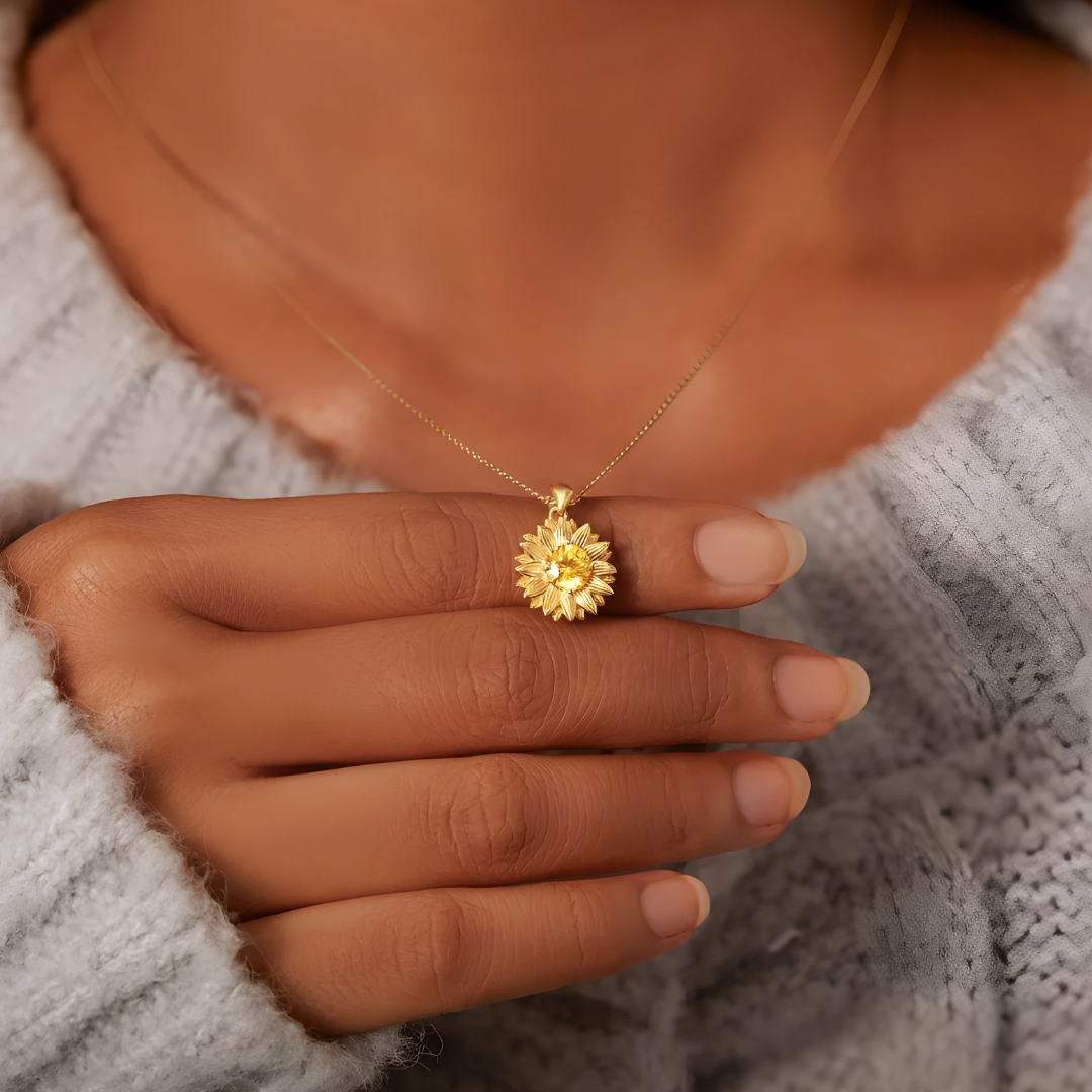 Alma Sunflower Necklace