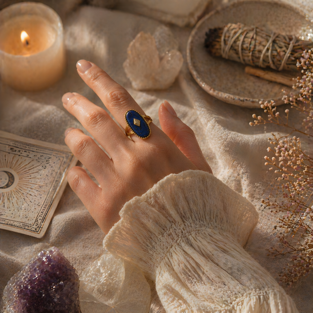 Amulet Ring – Lapis Lazuli
