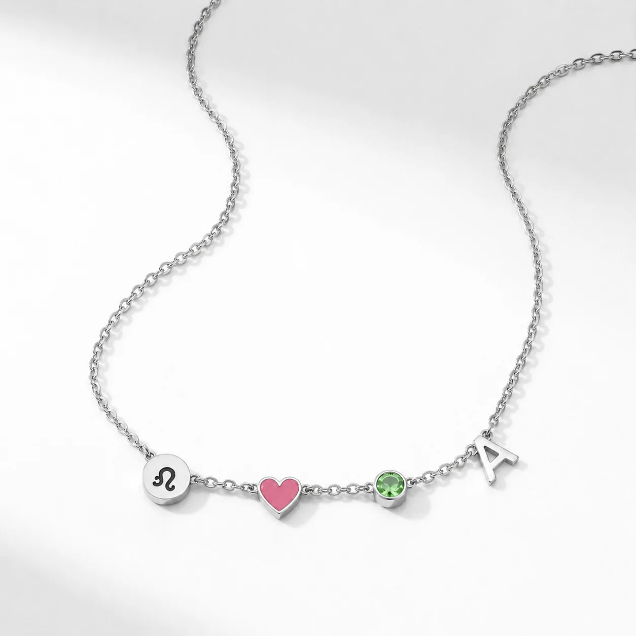 Collar con Inicial y Dije de Corazón