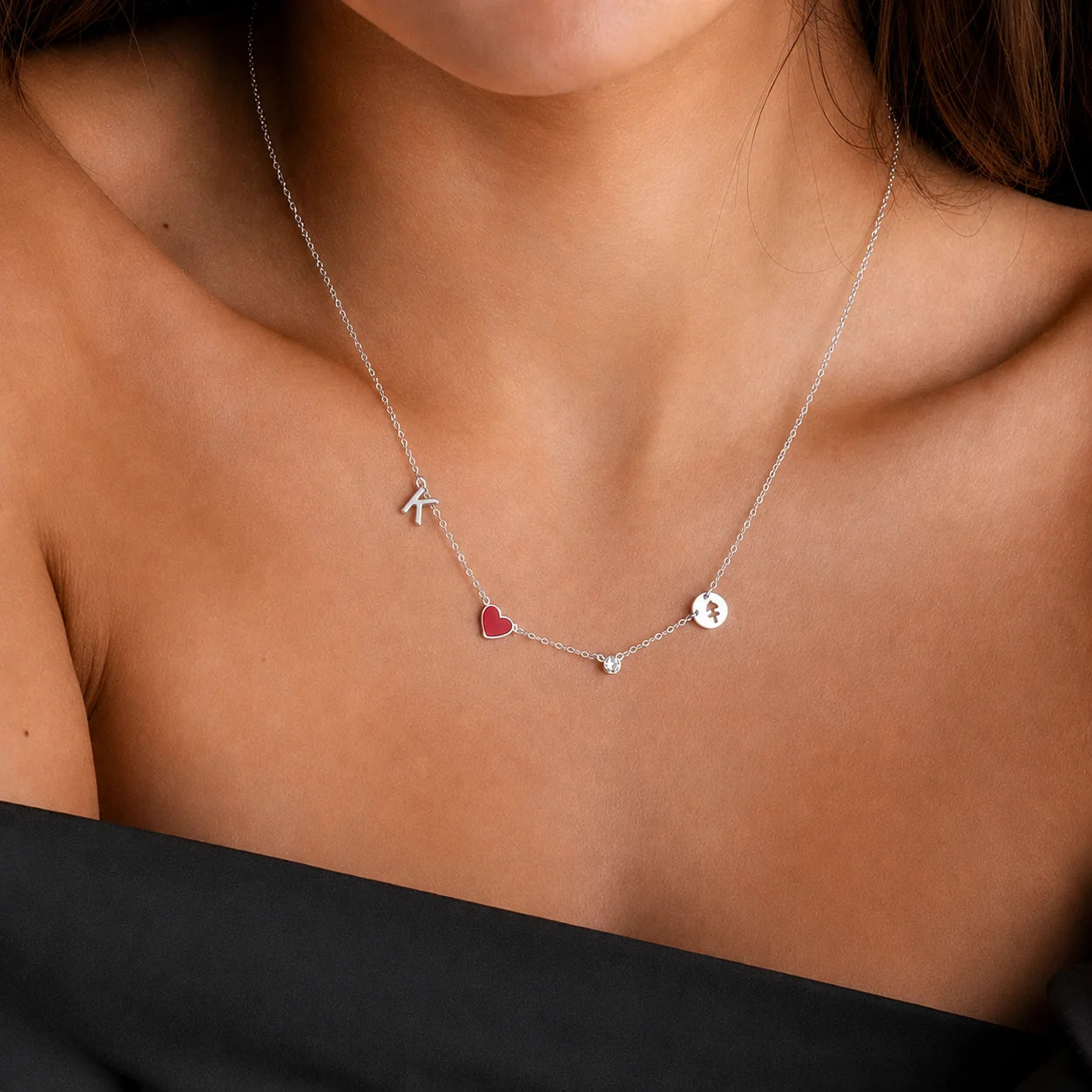 Collar con Inicial y Dije de Corazón