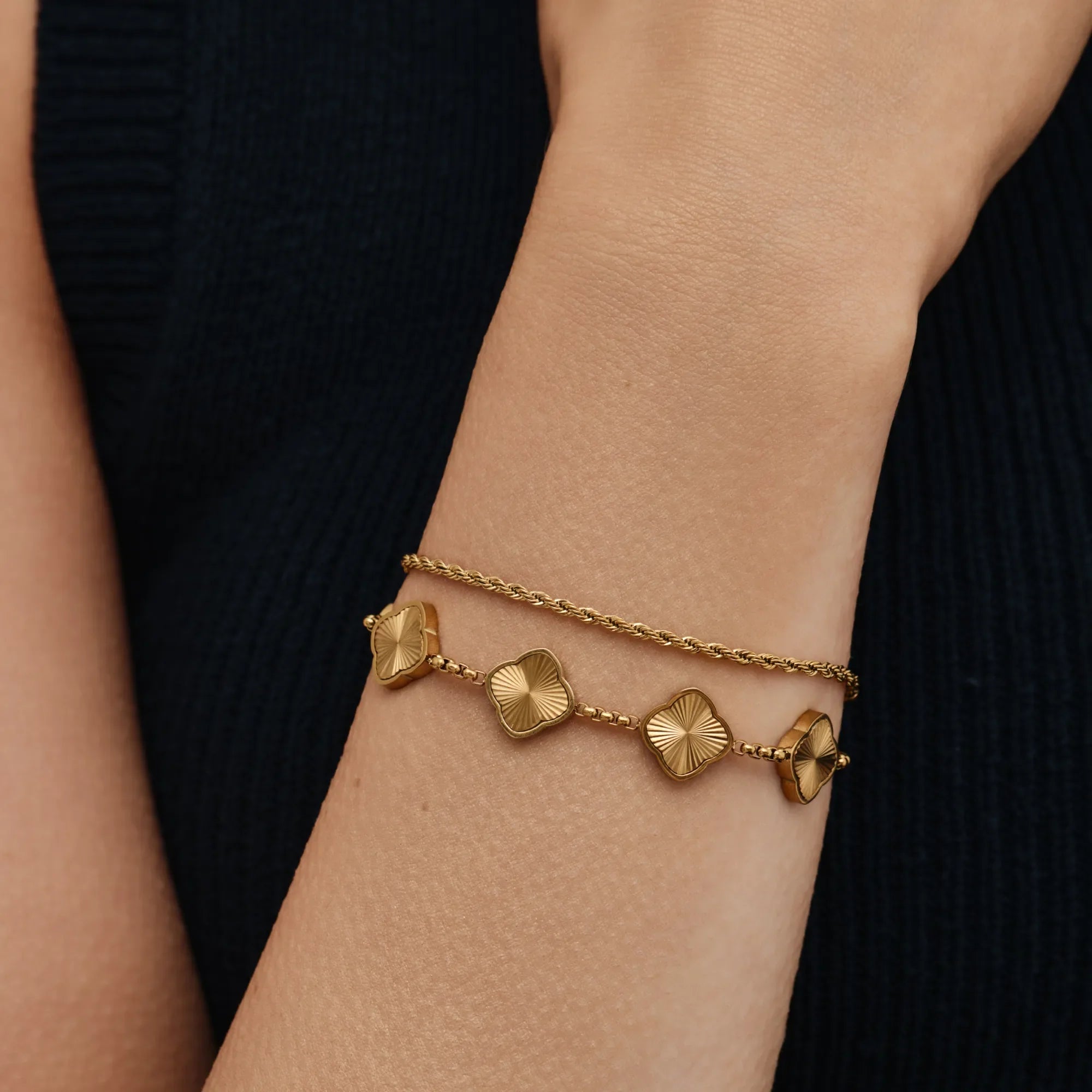 Golden Clover Link Bracelet