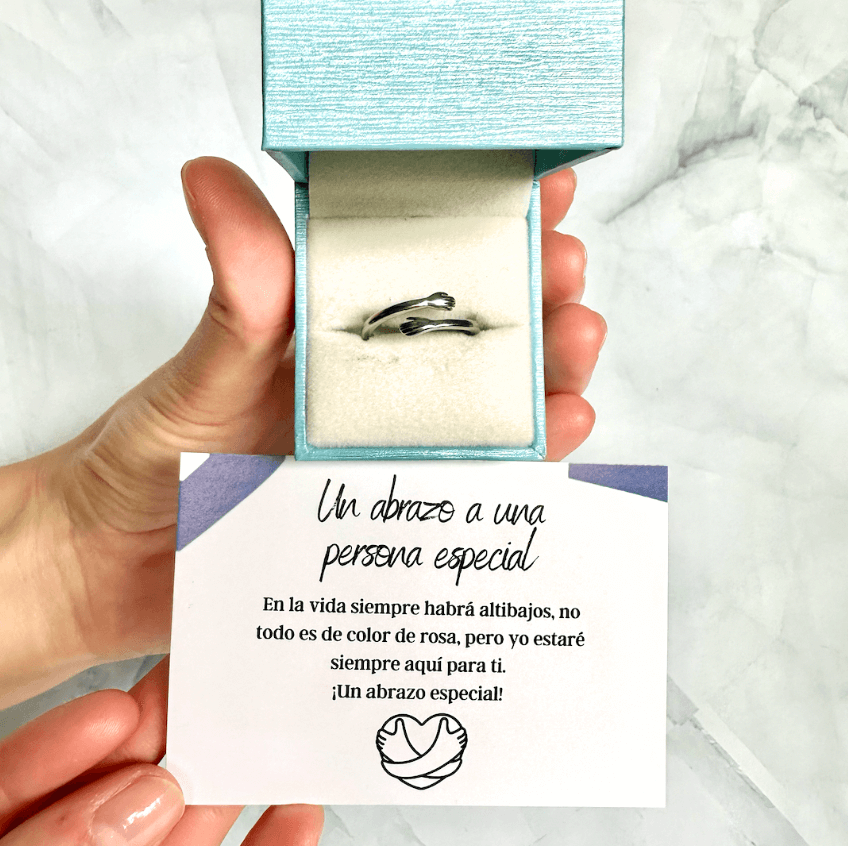 Shiny Hug Ring