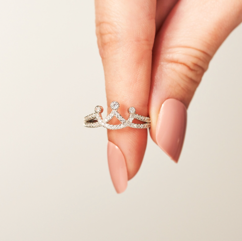 Queen Ring – Self Love