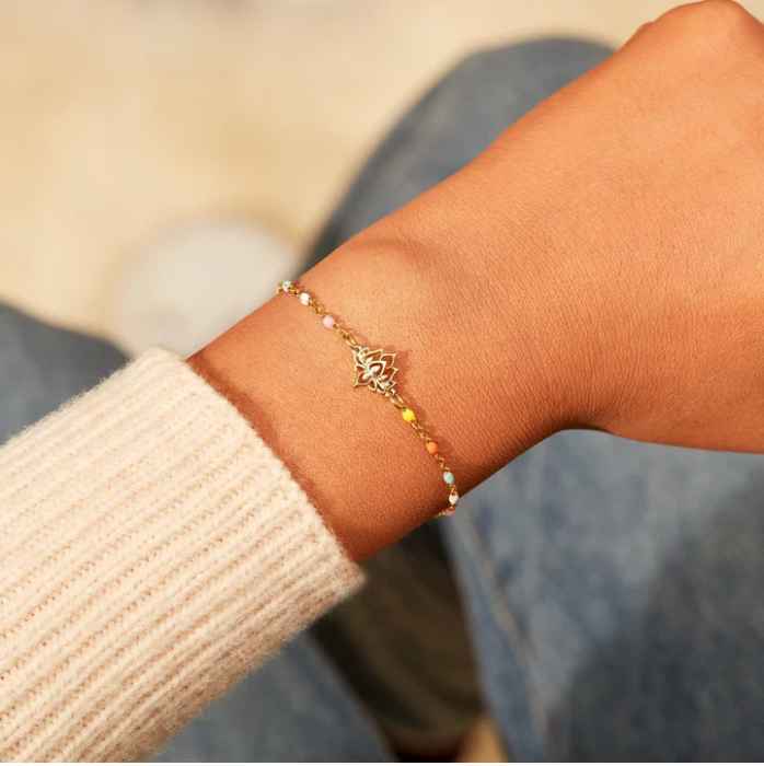 Lotus Bracelet – Starting anew