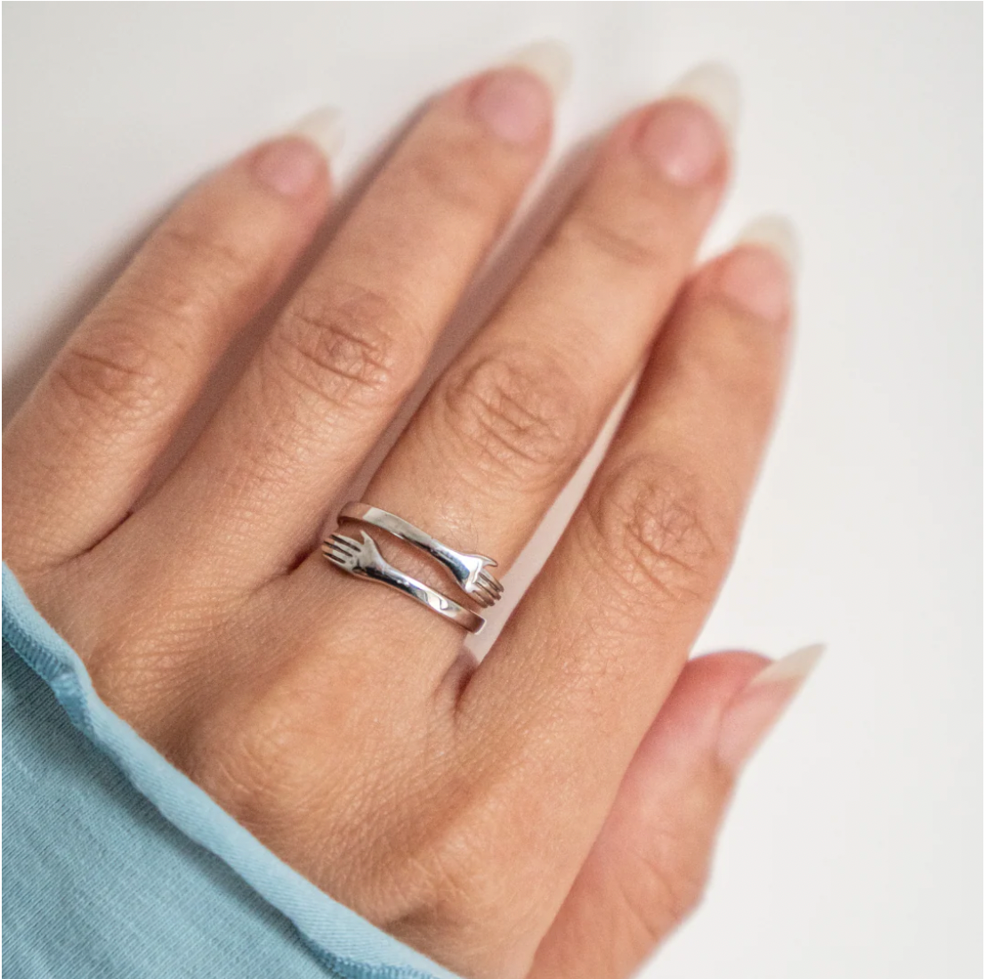 Shiny Hug Ring