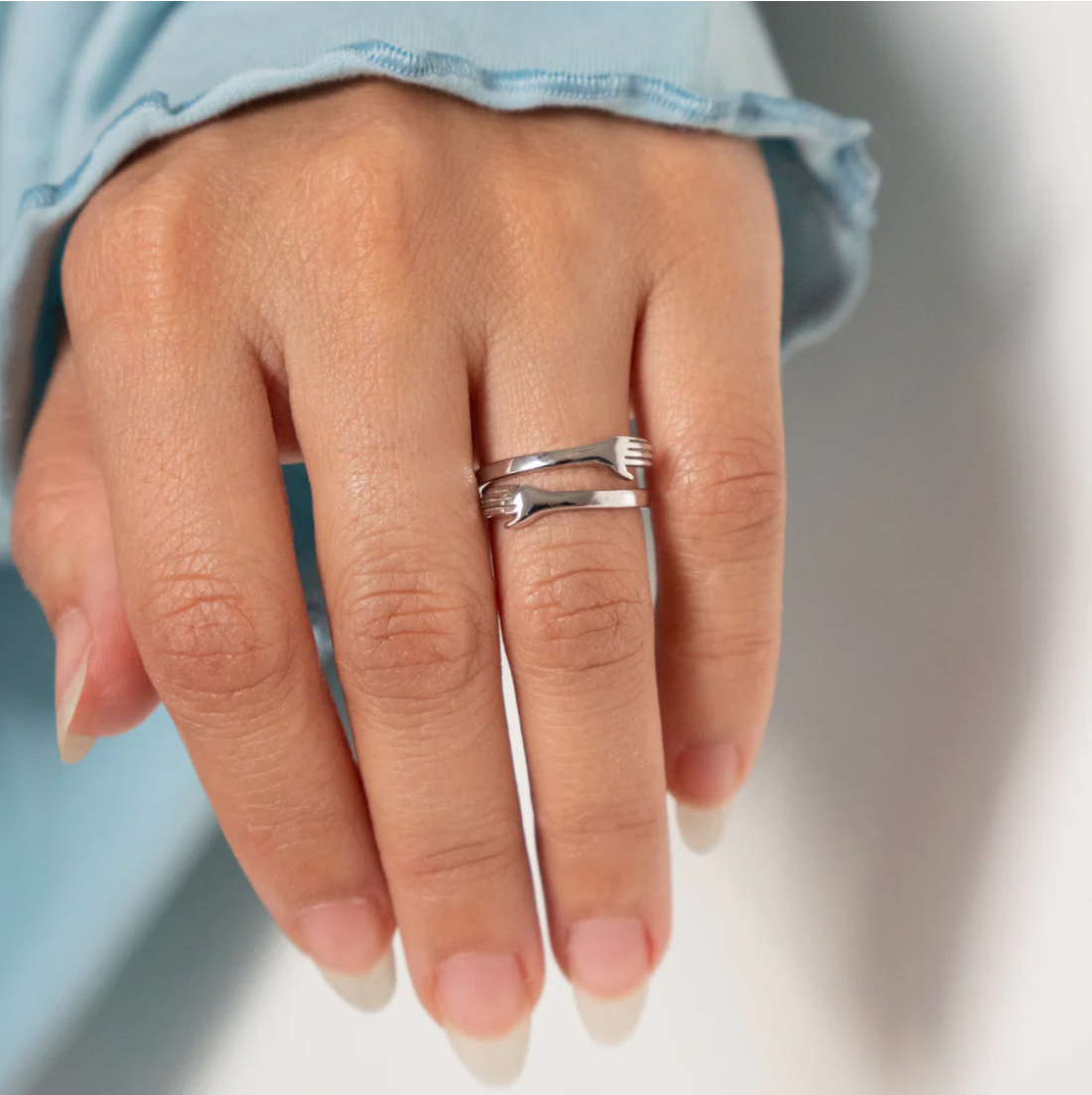 Shiny Hug Ring