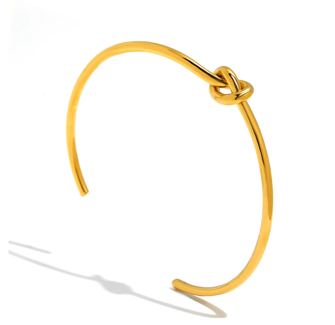 Love knot bracelet