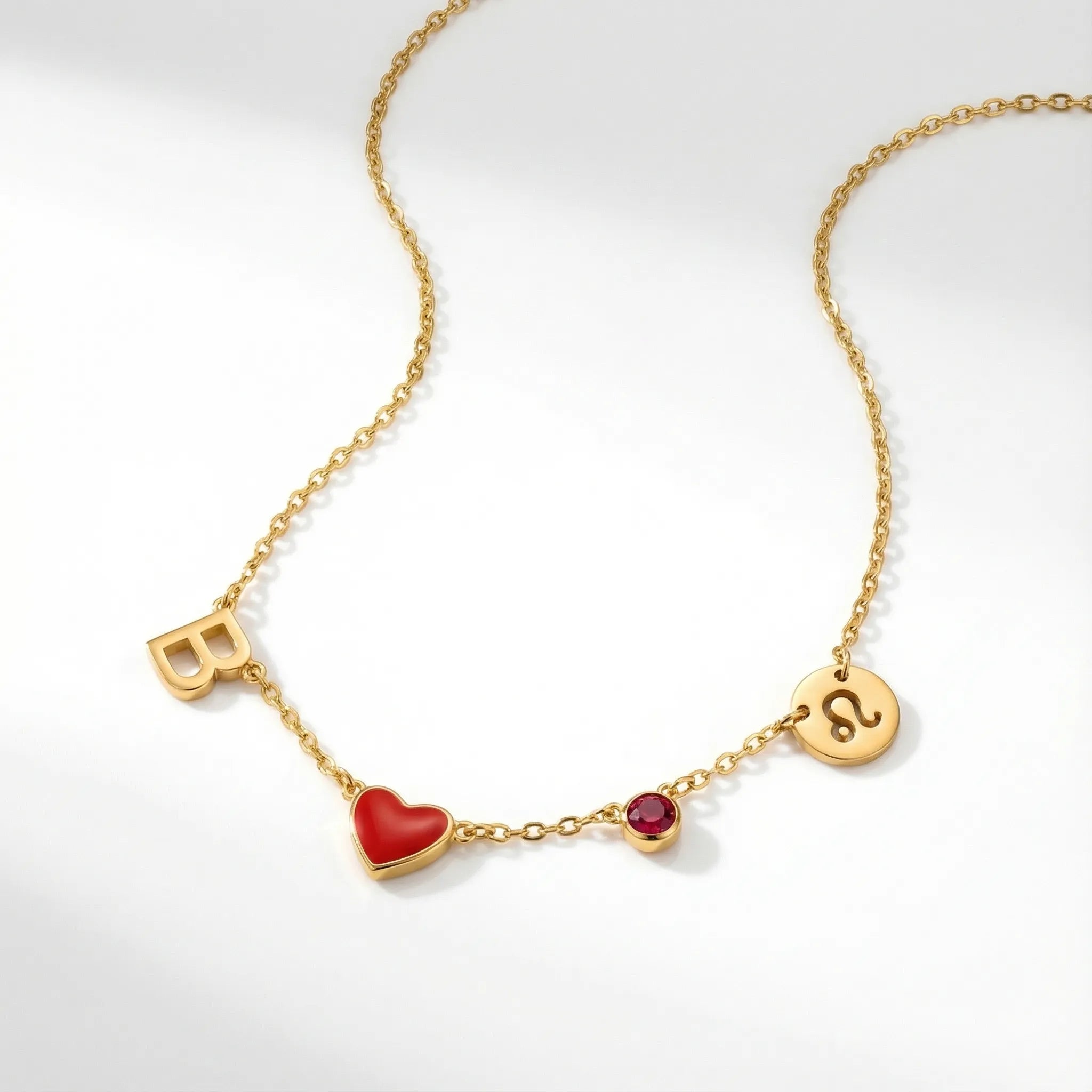 Collar con Inicial y Dije de Corazón